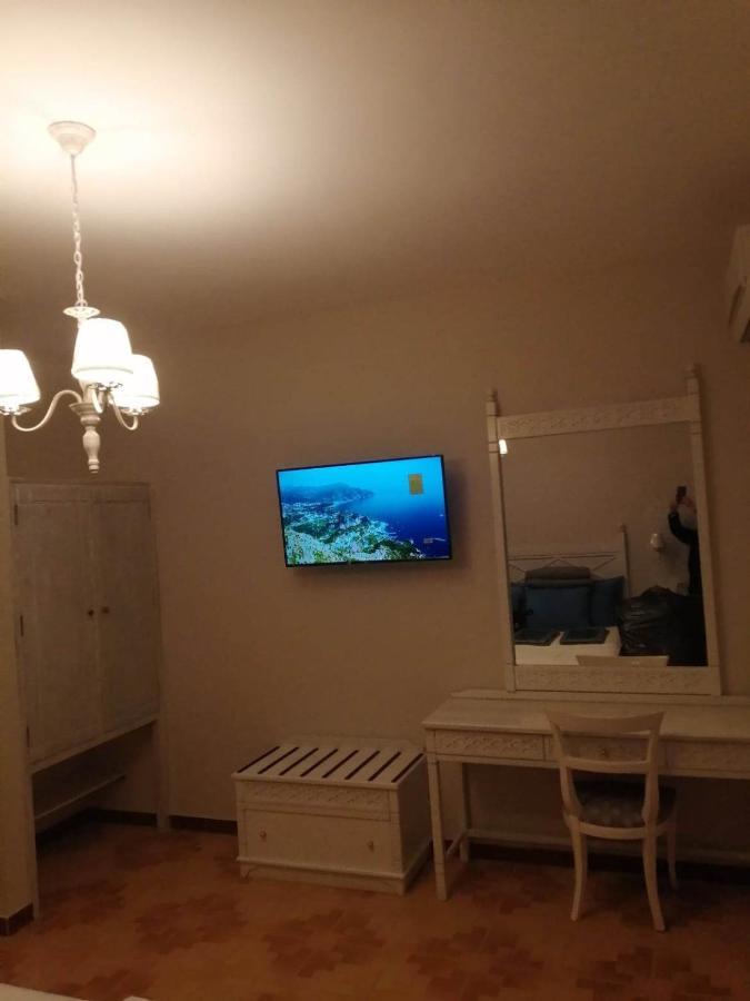 Dionisia Apartments 8 Кефалос Екстериор снимка