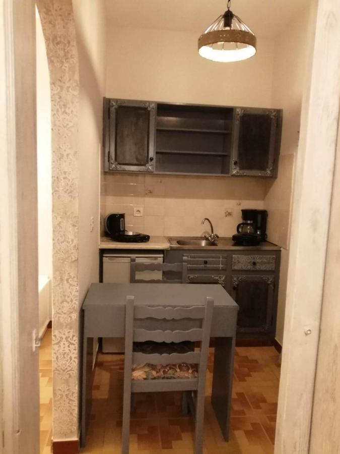 Dionisia Apartments 8 Кефалос Екстериор снимка